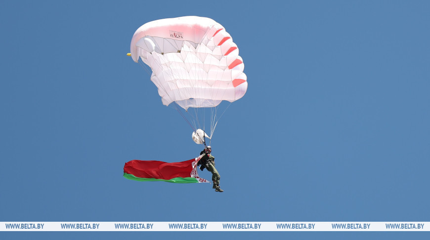 Фота з архіва