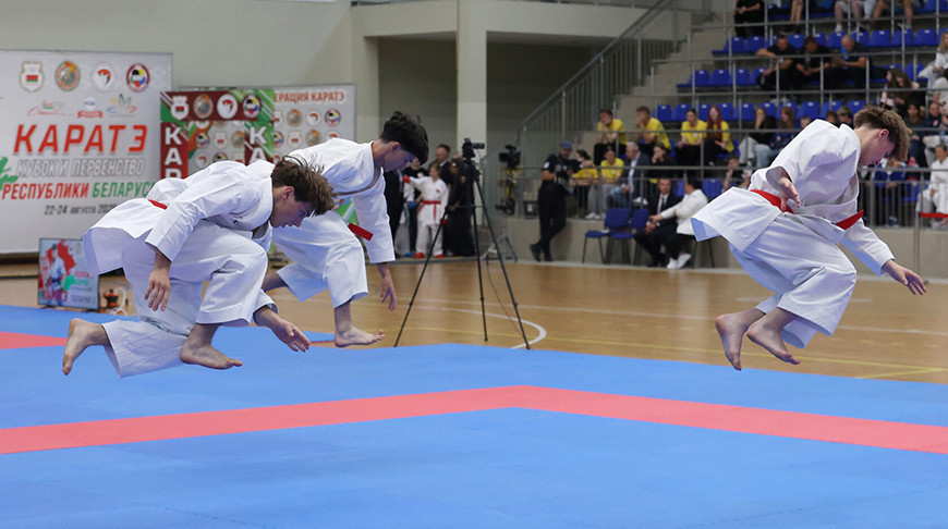 Фота з архіва