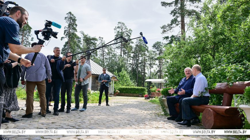 Аляксандр Лукашэнка і Уладзімір Пуцін у час сустрэчы на востраве Валаам, жнівень 2025 года