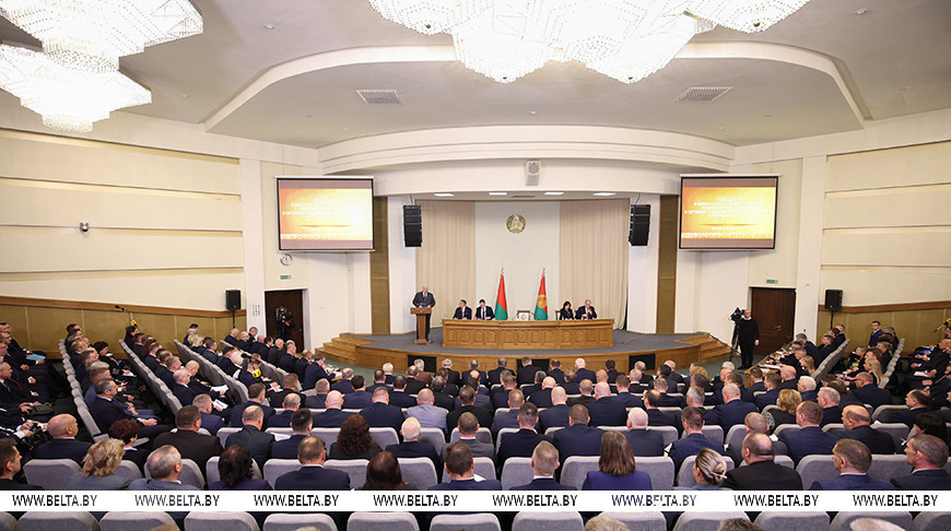 Фота з архіва