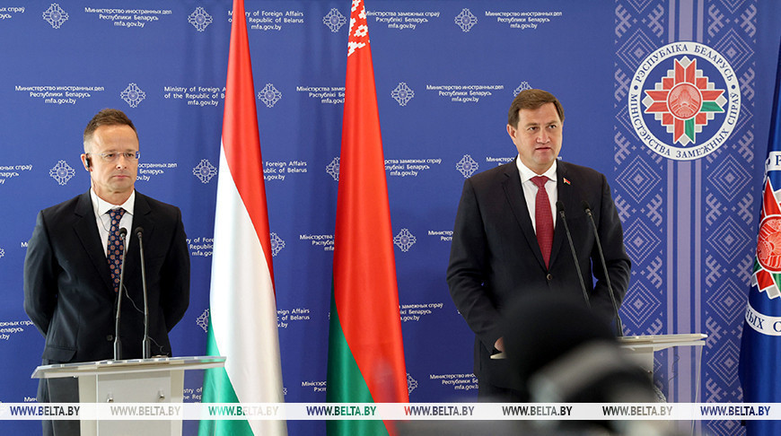 Петэр Сіярта і Максім Рыжанкоў