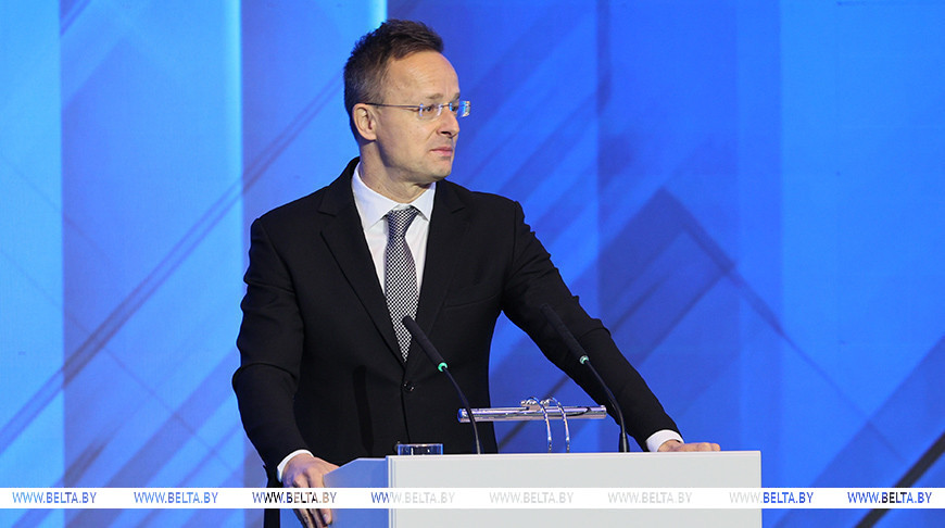 Петэр Сіярта