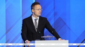 Петэр Сіярта