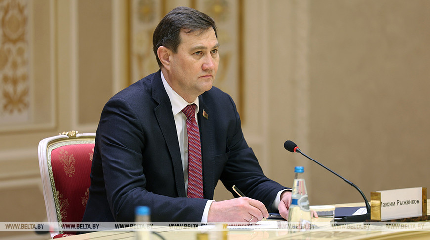 Фота з архіва