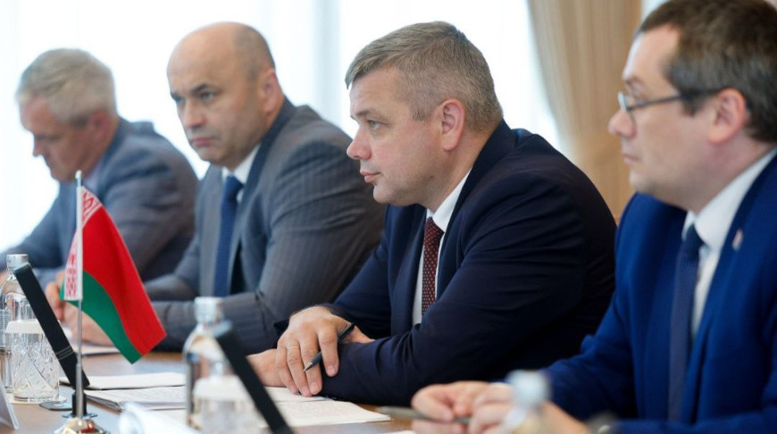 Фота Мінпрама