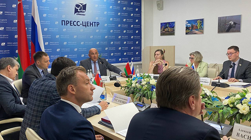 Фота Мінінфарма