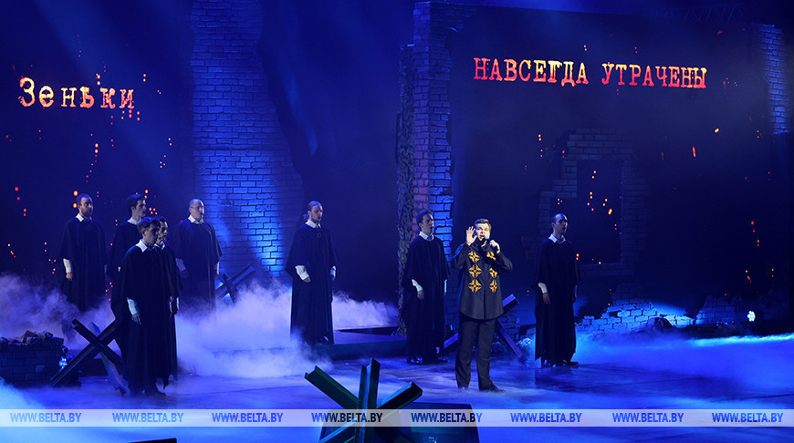 Фота з архіва