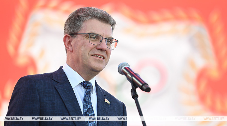 Уладзімір Кухараў