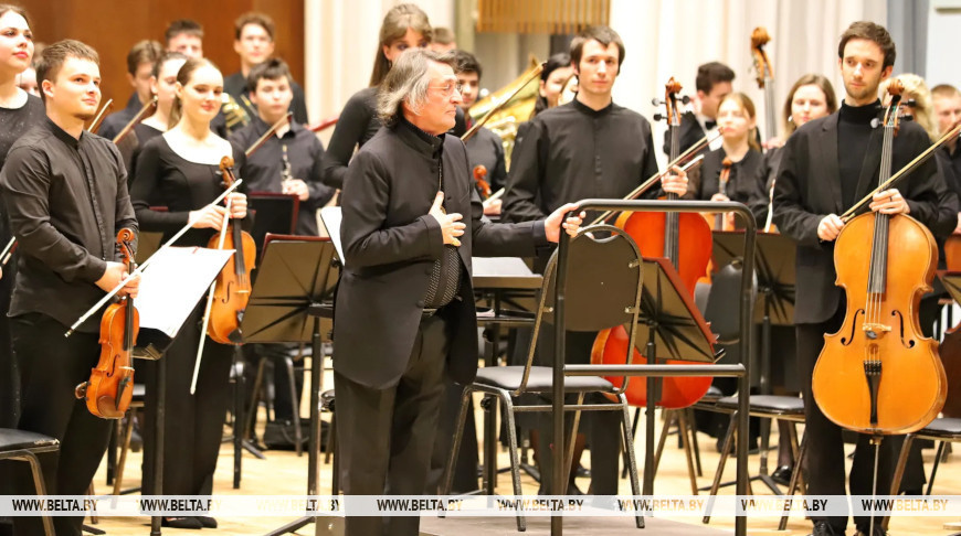 Фота з архіва