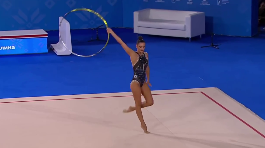 Аліна Гарнасько. Скрыншот відэа Федэрацыі гімнастыкі Расіі