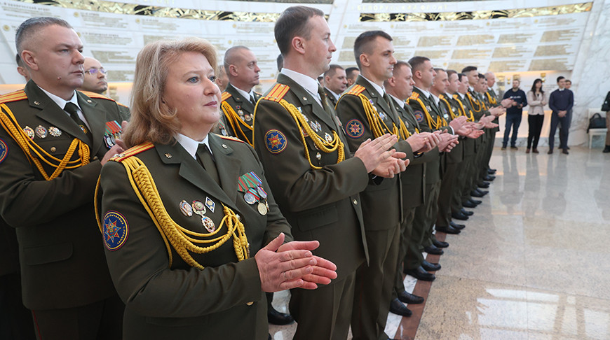 Урачыстая цырымонія ўзнагароджвання лепшых супрацоўнікаў МНС, прымеркаваная да Дня ратавальніка, прайшла ў Мінску