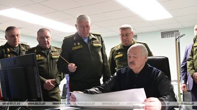 Лукашэнка наведаў Цэнтральны камандны пункт ВПС і войскаў ППА