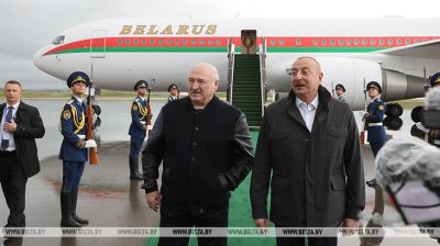 Лукашэнка і Аліеў наведваюць адраджаемыя тэрыторыі Азербайджана