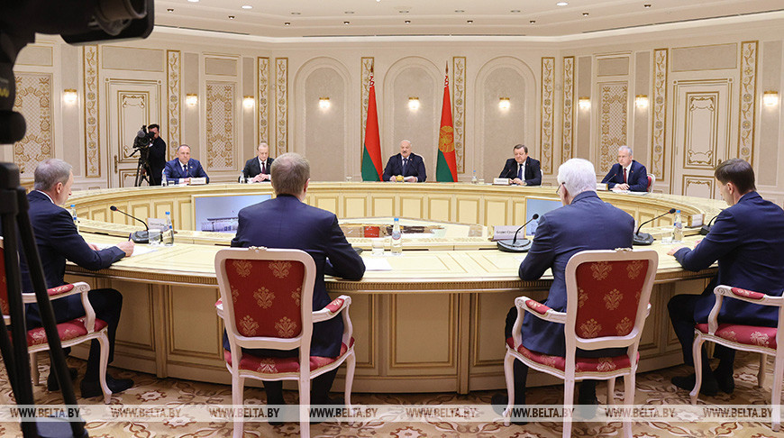 Лукашэнка: Беларусь разлічвае на актывізацыю партнёрскіх сувязей з Алтайскім краем Расіі