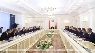 Лукашэнка правёў нараду з кіраўніцтвам Савета міністраў  