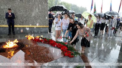 Цырымонія ўскладання кветак да Вечнага агню адбылася ў Віцебску
