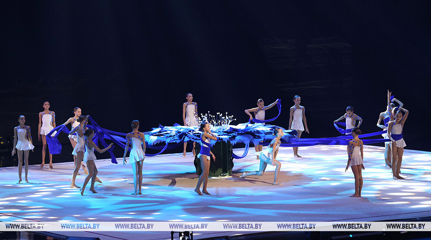 
 Яркае спартыўна-забаўляльнае шоу "Час нашых перамог" у "Мінск-Арэне"
 