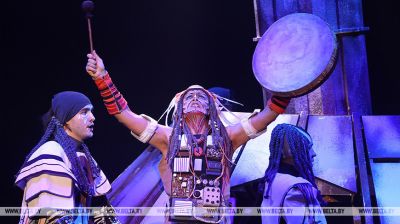 Лічбавая касмічная опера ад Чувашскага тэатра адкрыла форум у Мінску