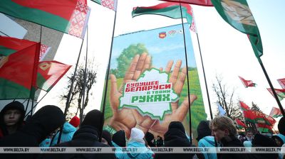 Мурал "Будучыня Беларусі ў тваіх руках" адкрылі ў Баранавічах