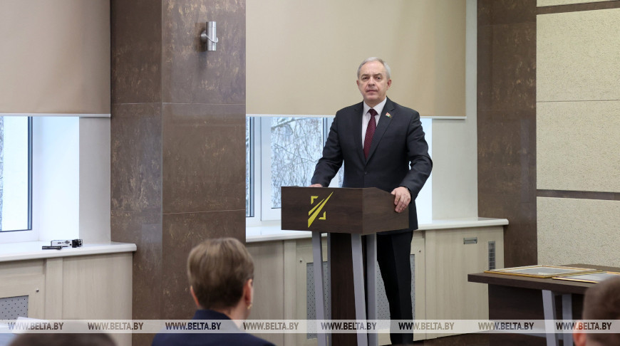 Сергяенка сустрэўся з калектывам холдынга "Белаўтадар"