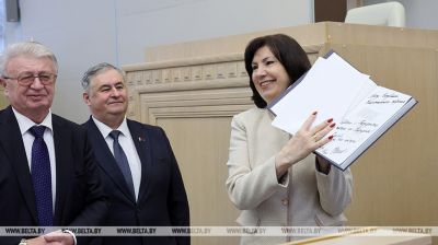 Качанава: кніга "Наш Прэзідэнт" будзе для многіх у краіне настольнай