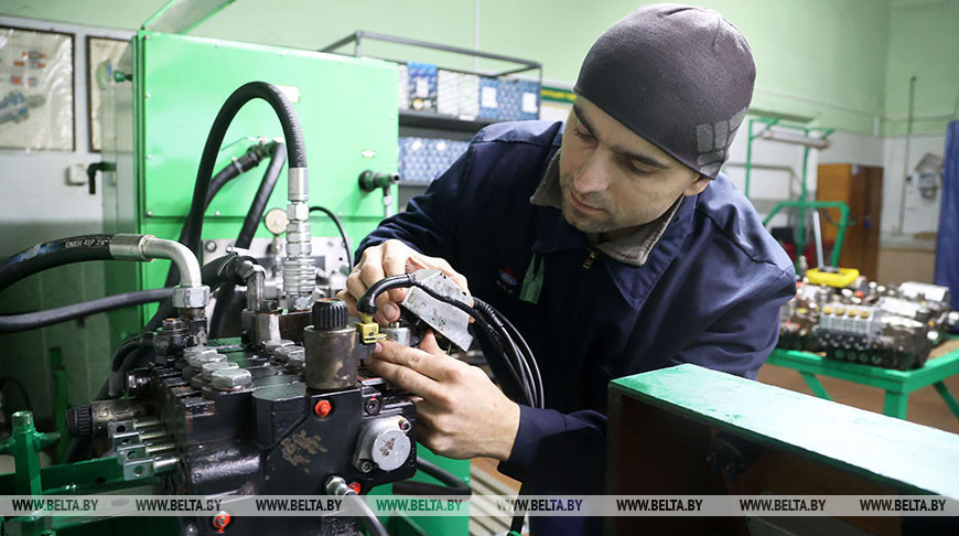 У Магілёве рыхтуюць тэхніку да палявых работ