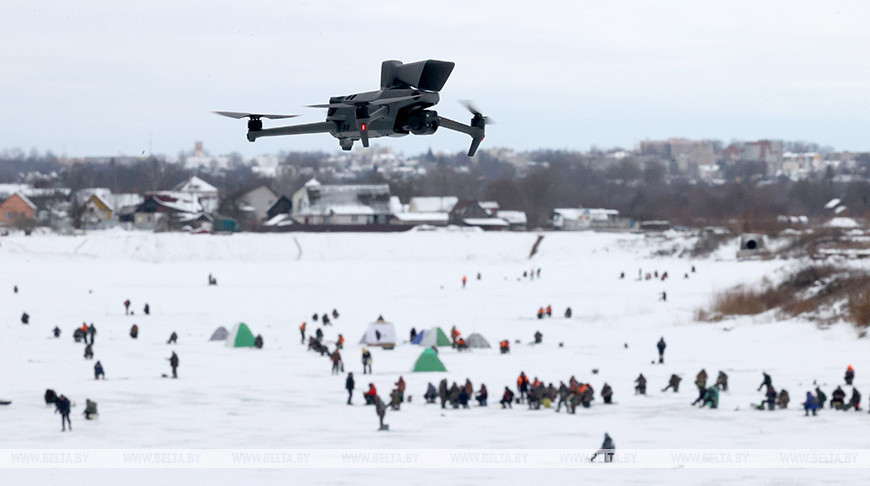 На Фацінскім заліве ратавальнікі кантралююць абстаноўку з дапамогай квадракоптараў