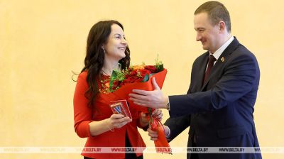 Турчын на ўручэнні ордэна Маці: выхаваць пяць і больш дзяцей - цяжкая праца, але ўдзячная  