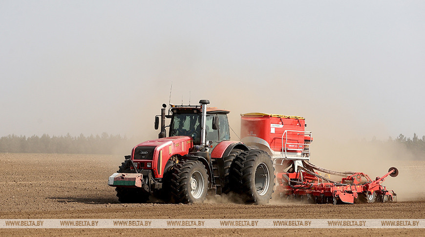 "Настрой добры, надвор'е спрыяе". Як пачалі пасяўную ў Бераставіцкім раёне 