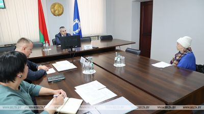 Будаўніцтва басейна і набыццё жылля. Што цікавіла жыхароў Нароўлі на прыёме Крупко