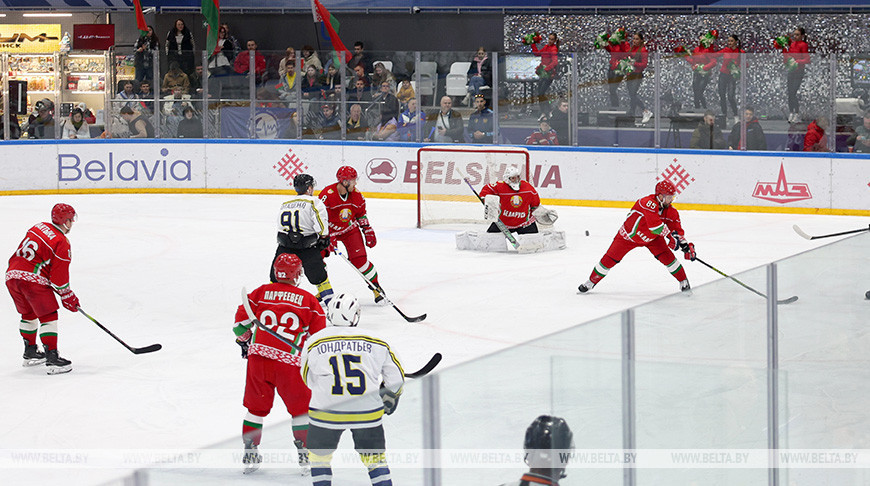 Хакейная каманда Прэзідэнта першай выйшла ў фінал РХЛ