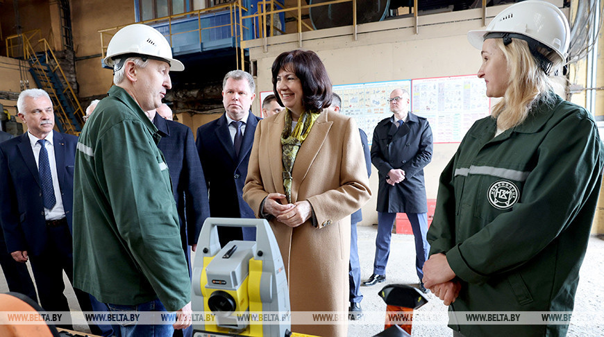 Жыллё, развіццё рэгіёна. Качанава сустрэлася з калектывам наваполацкага ААТ "Нафтазаводмантаж"