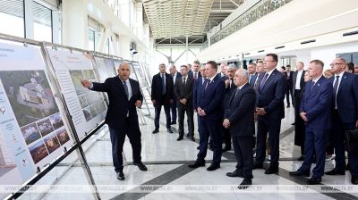 Турчын і Асадаў наведалі адраджаемыя тэрыторыі Азербайджана