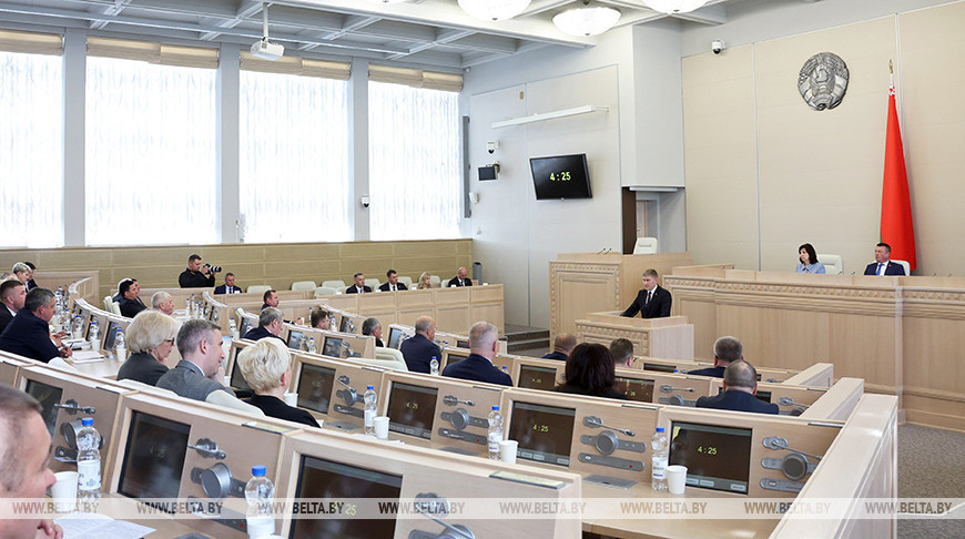 Савет Рэспублікі адобрыў змяненні ў законе аб дзяржсакратах