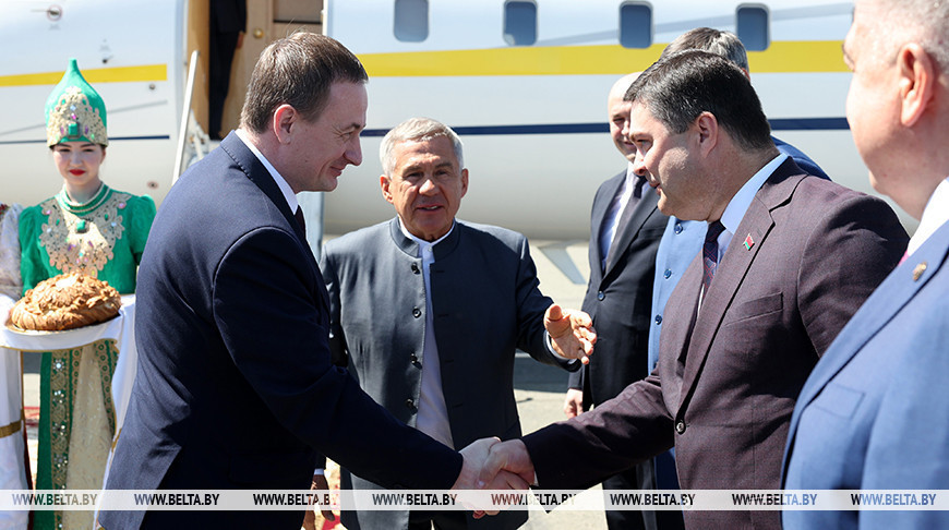 Урадавая дэлегацыя на чале з Турчыным прыбыла ў Татарстан