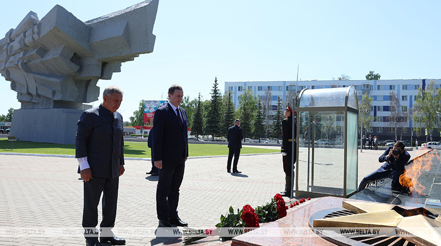 Турчын і Мініханаў усклалі кветкі да мемарыяльнага комплексу ў Татарстане