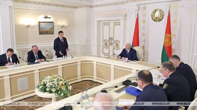 Лукашэнка правёў нараду з кіраўніцтвам Саўміна