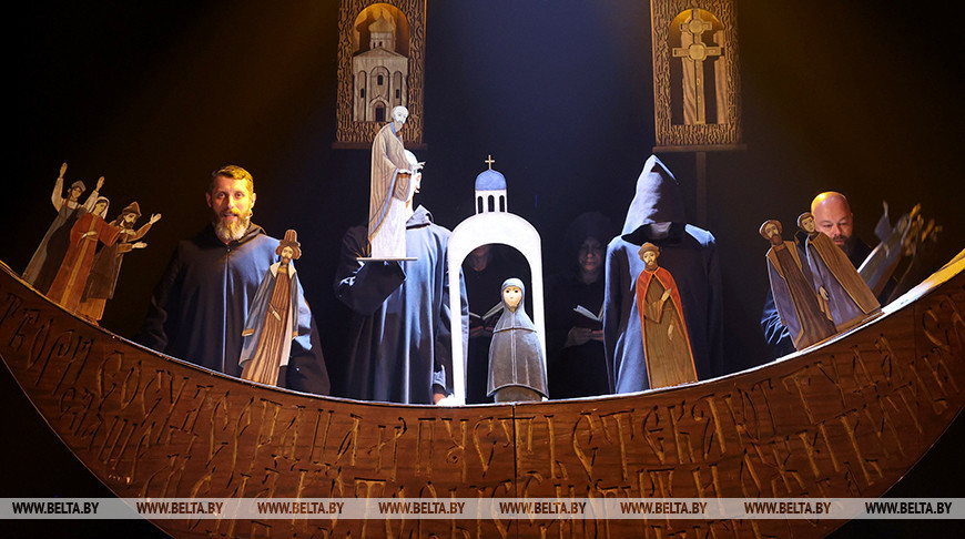 Брэсцкі тэатр лялек прадставіў у Полацку спектакль аб прападобнай Ефрасінні