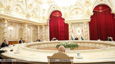 У Душанбэ адбылася сустрэча прэзідэнта Таджыкістана з удзельнікамі пасяджэння Савета кіраўнікоў урадаў СНД