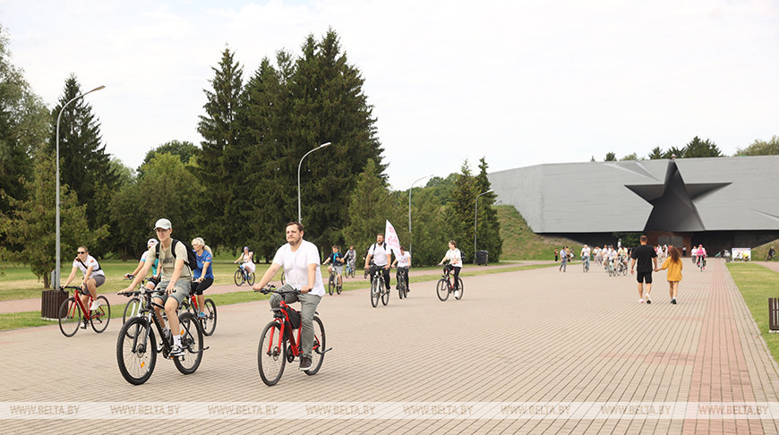 Маштабны велапрабег у гонар 80-годдзя Вялікай Перамогі стартаваў ад сцен Брэсцкай крэпасці