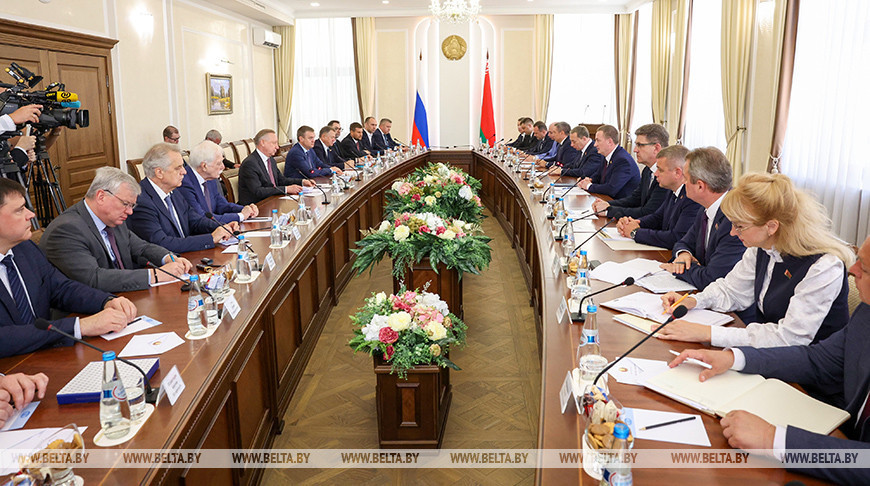 Ва ўрадзе адбылася сустрэча з губернатарам Санкт-Пецярбурга