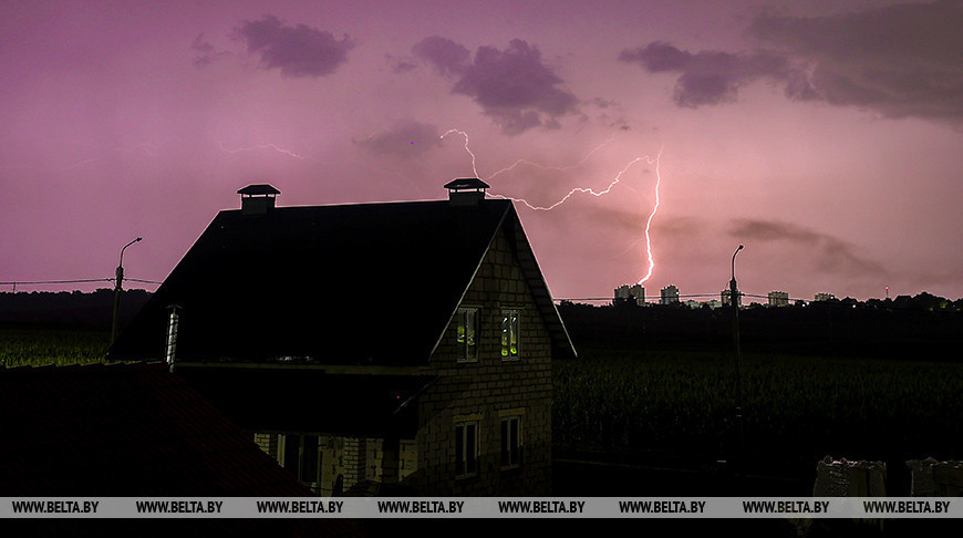 Навальнічны фронт з дажджом прайшоў у ноч на 4 жніўня ў Гродзенскім раёне