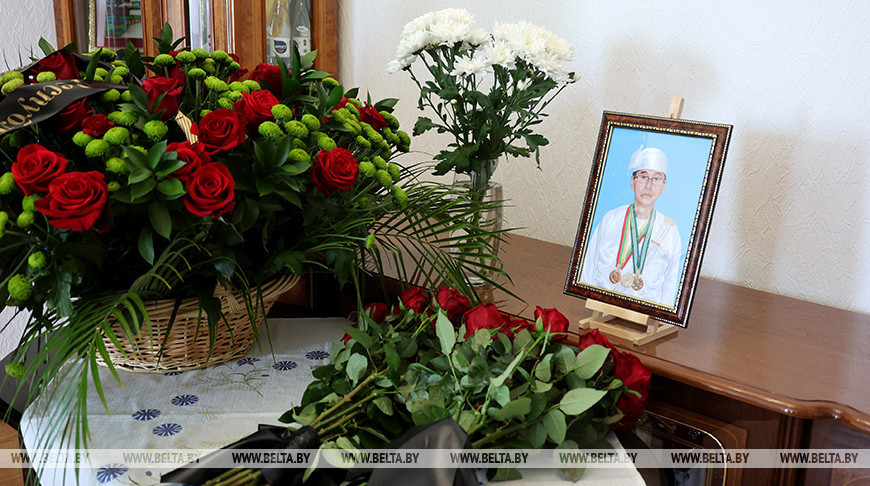 Кніга спачуванняў адкрыта ў Генконсульстве М'янмы ў Мінску ў сувязі са смерцю М'ін Све