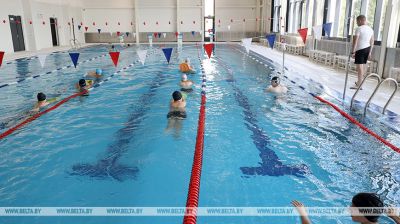 У Хойніках пры гімназіі адкрылі плавальны басейн