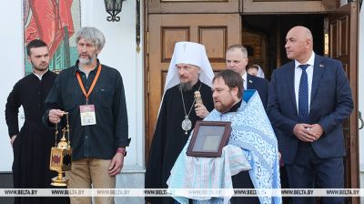 Навукова-асветная экспедыцыя "Дарога да святынь" стартавала ў Мінску