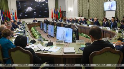 Пытанні сучасных макратрэндаў у развіцці сусветнай навукі абмеркавалі на Савеце МААН