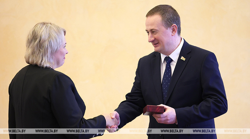 "Сіла Беларусі - у яе людзях". Турчын уручыў дзяржузнагароды прадстаўнікам розных сфер