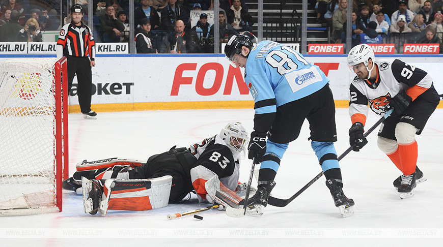 Мінскае "Дынама" значна абыграла "Амур", Мароз аформіў дубль