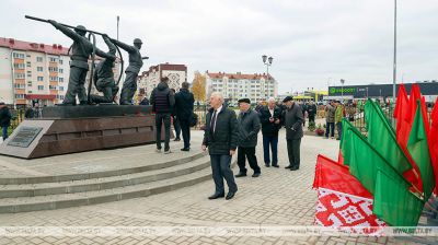 Абноўлены сквер Энергетыкаў адкрылі ў Хойніках