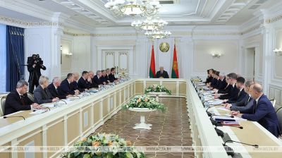 Лукашэнку прадставілі два варыянты праграмы пяцігодкі